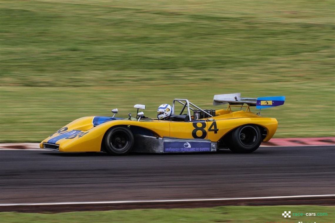 avallone-lola-t222