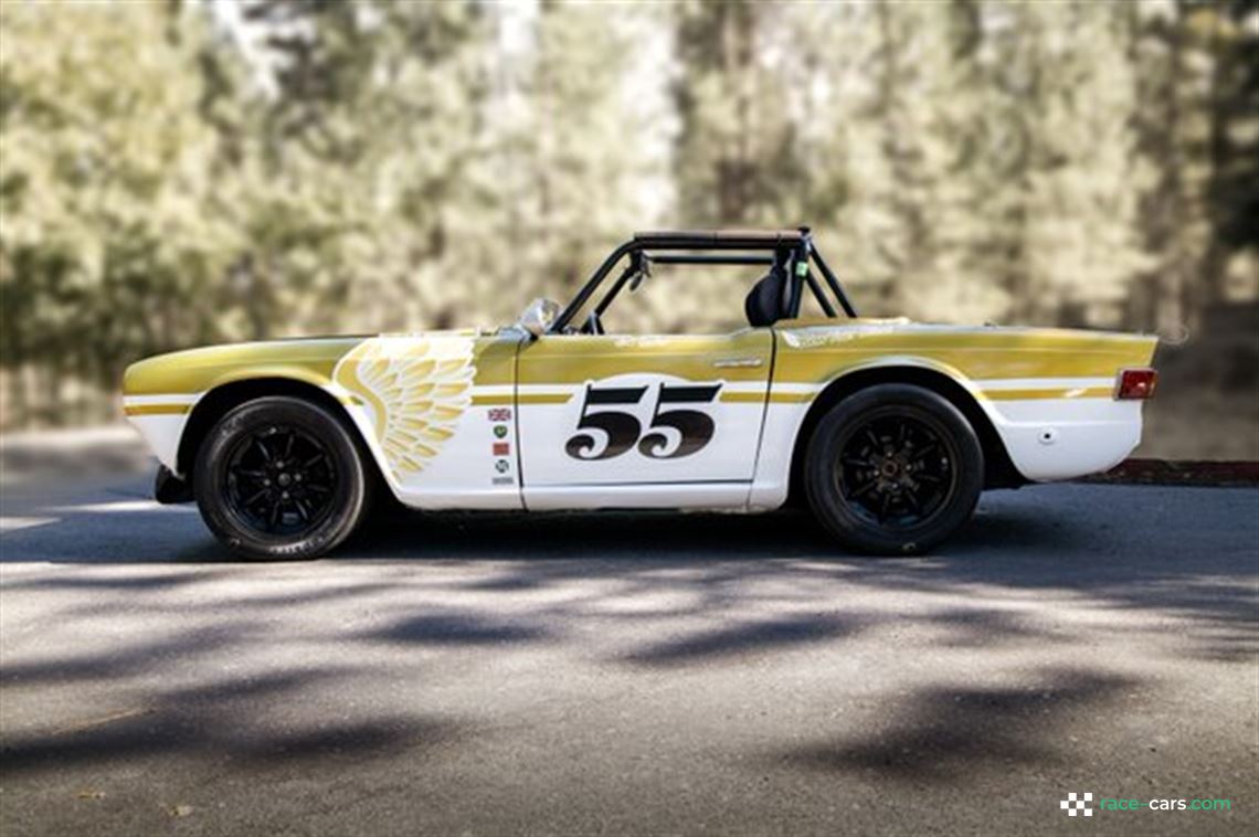 1969-triumph-tr6-cp-race-car