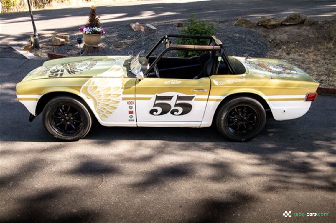 1969-triumph-tr6-cp-race-car