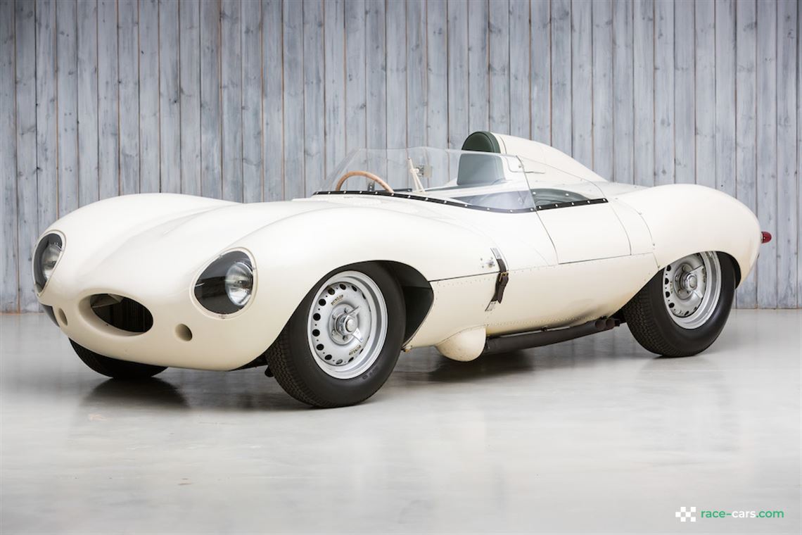 jaguar-d-type-fia-recreation-by-pearsons-engi