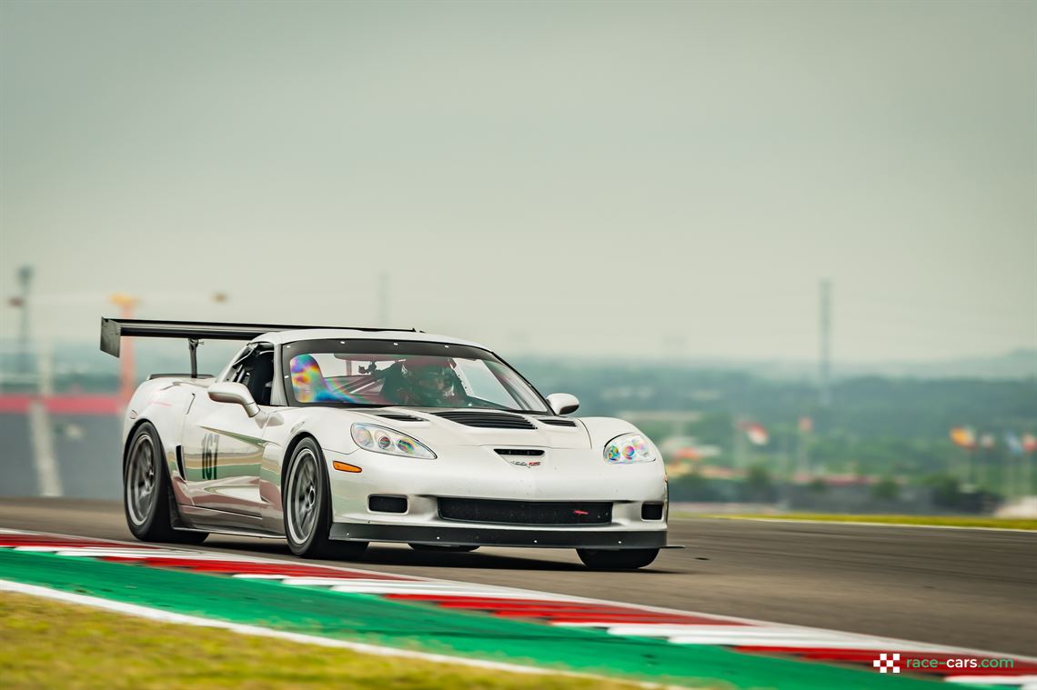 c6-corvette-race-car