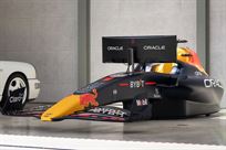 official-2022-red-bull-racing-rb18-f1-simulat