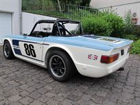 a-triumph-of-the-scca